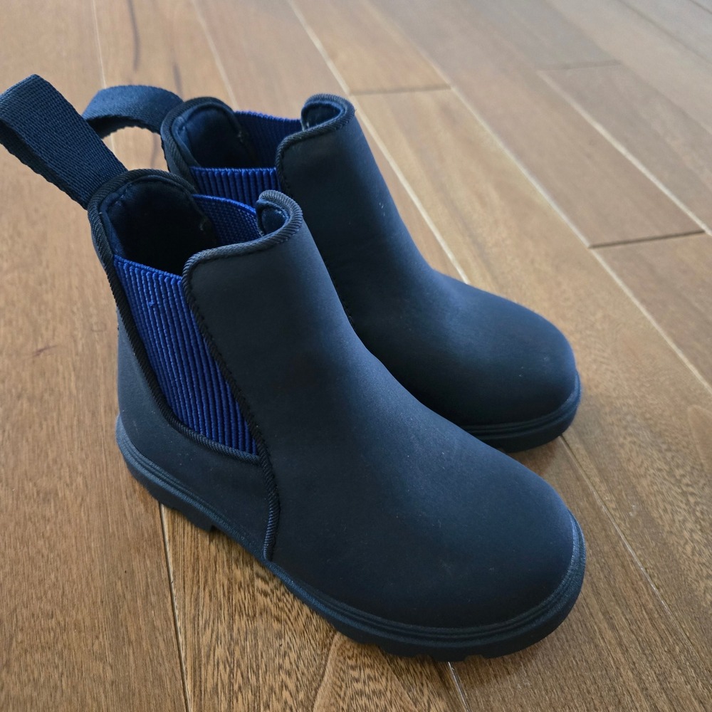 Native Kids Kensington Treklite Navy Blue Chelsea Boots Size C8 43108056-4098